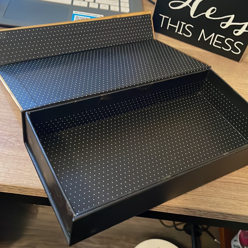 Envelope storage - Picture 3 of 4